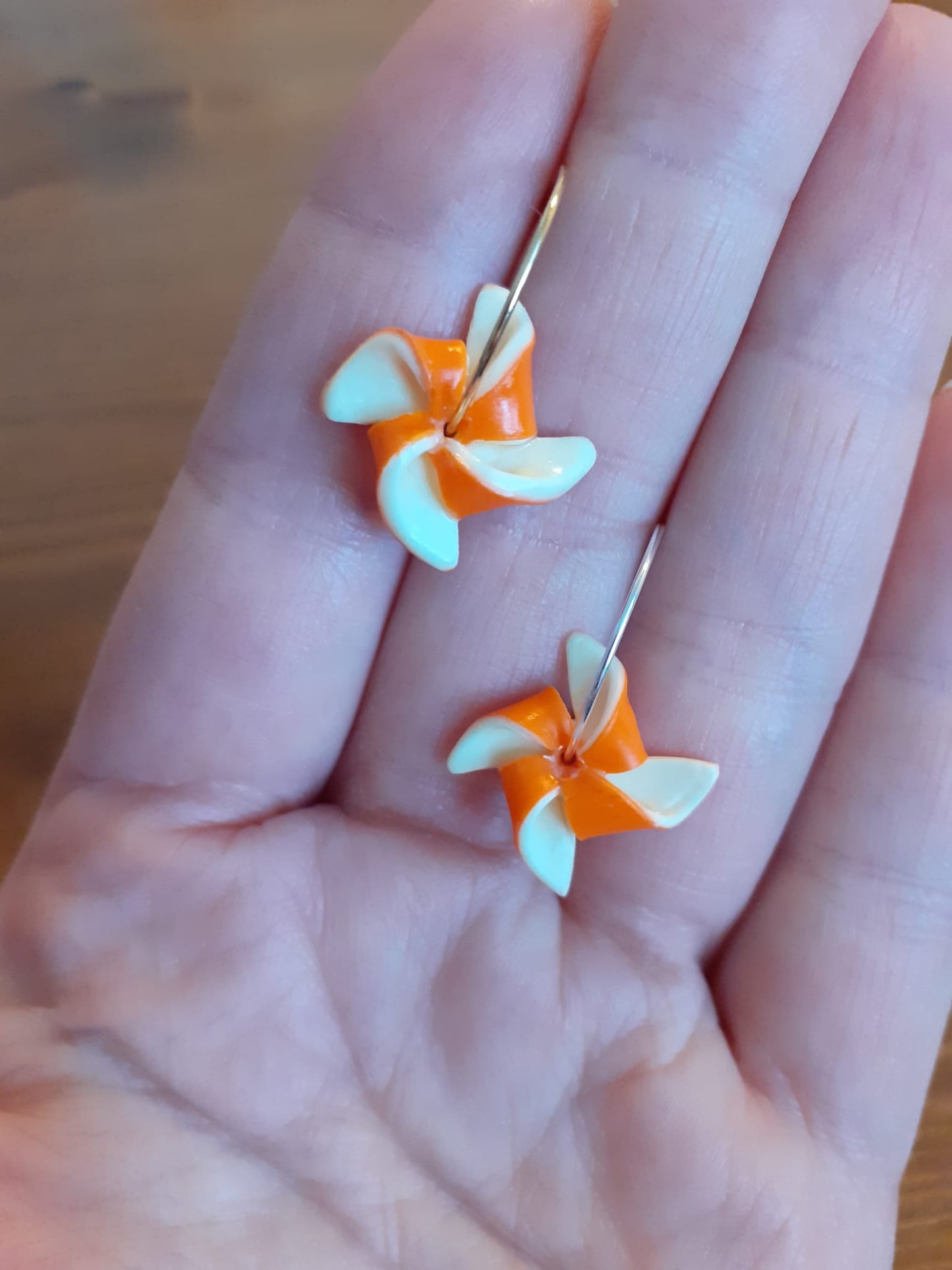Windrad-Ohrringe (4 Ecken) – handgefertigt aus Fimo